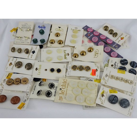 Vintage Button Lot of 299 Buttons Duck Tin Bulk Buttons New Old Stock Crafting - Picture 7 of 8